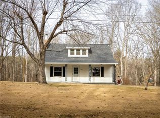 829 Eden Rd, Eden, NC 27048