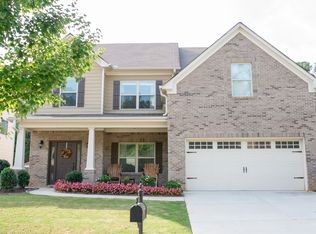 5583 Leaf Ridge Ln, Buford, GA 30518