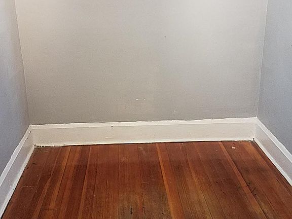 4th image of 1343 N Ashland Ave APT 2R