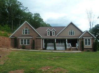 107 Dogwood Ln, Harriman, TN 37748