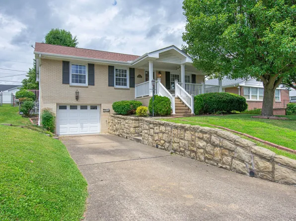 11 Willoughby Ave, Huntington, WV 25705