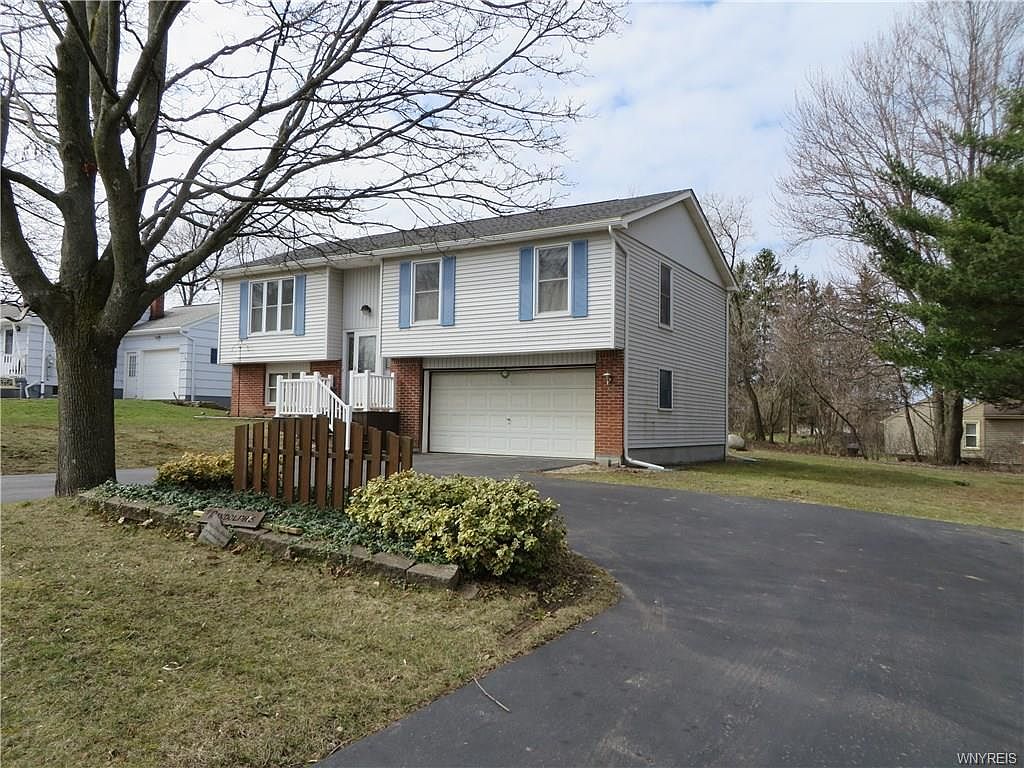 4526 Lincoln Dr, Gasport, NY 14067 Zillow