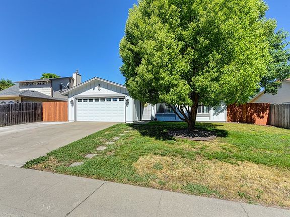 2nd image of 6833 Waxwing Way