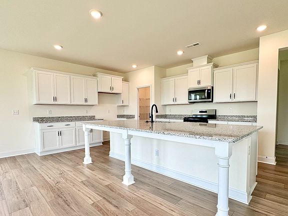 2nd image of 308 Winding Creek Dr