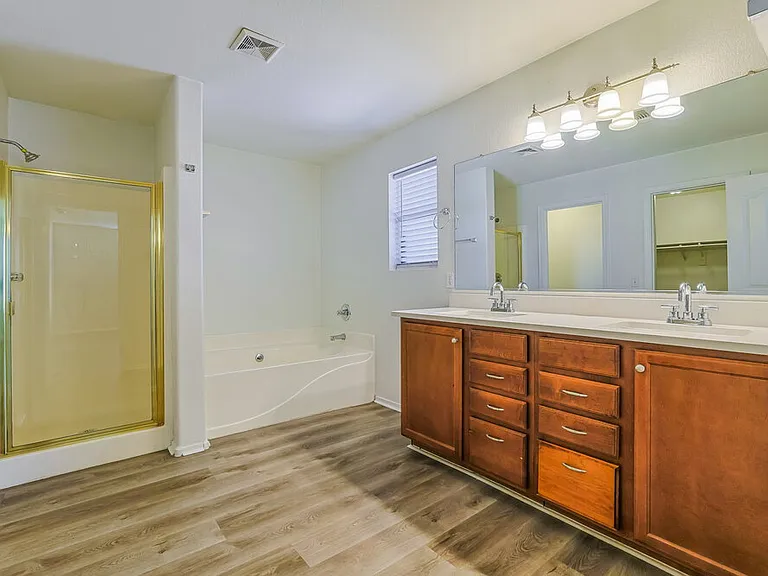 2445 W Spencer Run — Photo 9