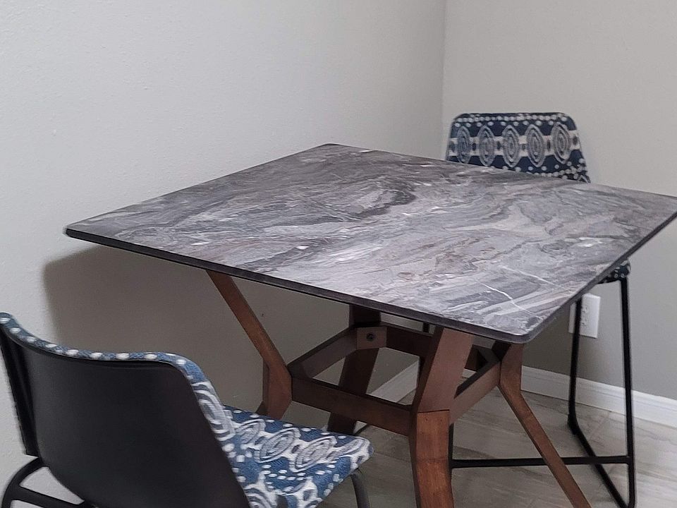 2nd image of 2112 Victory Ave #3