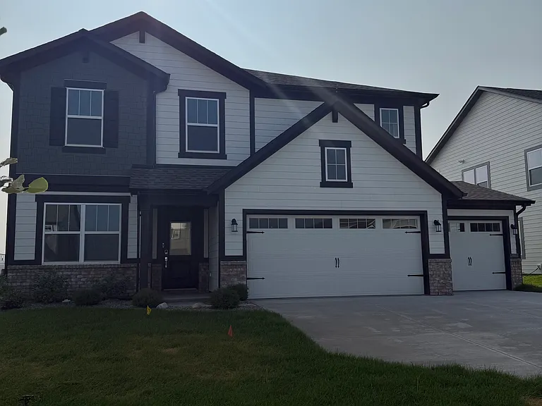 8603 Georgina St — Photo 1