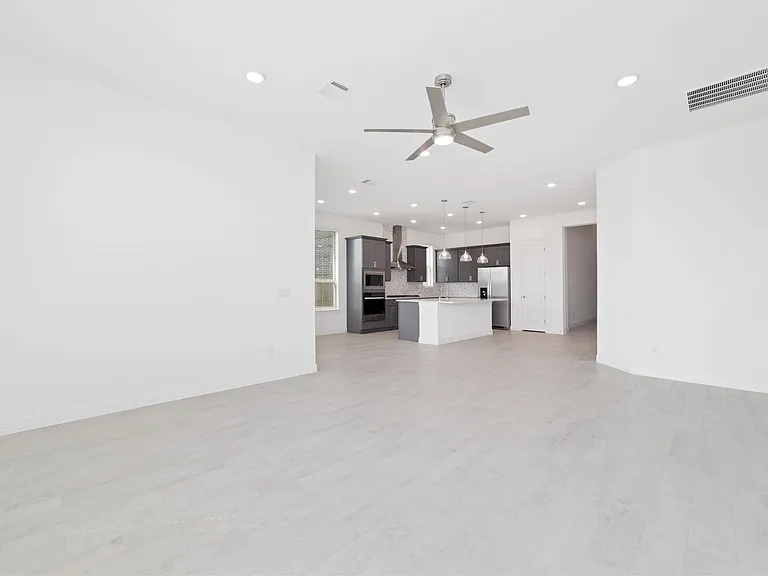 2925 Gleason Terrace Ln — Photo 12