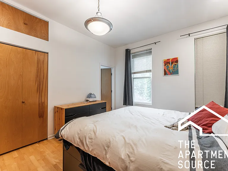 1407 N Wicker Park Ave #2 — Photo 7
