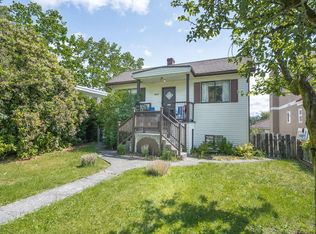 3826 Glendale St, Vancouver, BC V5R 1C5