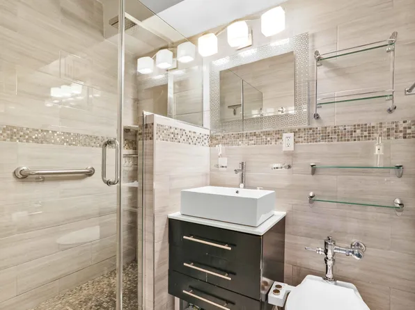 52-40 39th Drive image 12 of 15