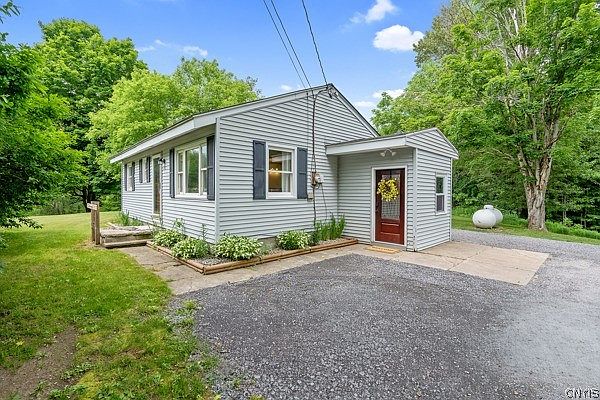 1st image of 192 Richardson Rd