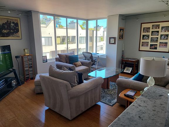 2nd image of 150 Lombard St APT 407