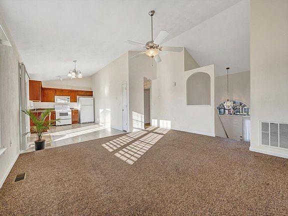 4th image of 7015 Linn Dr