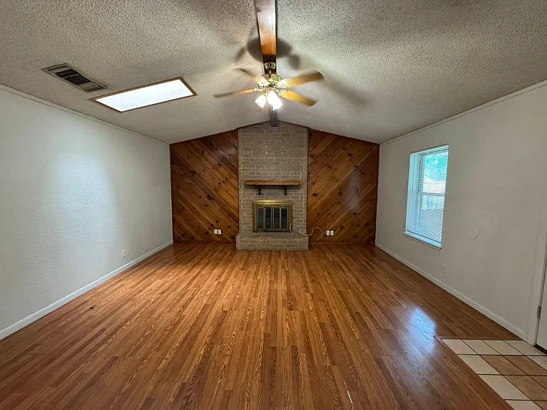 1803 Fairway Dr — Photo 6