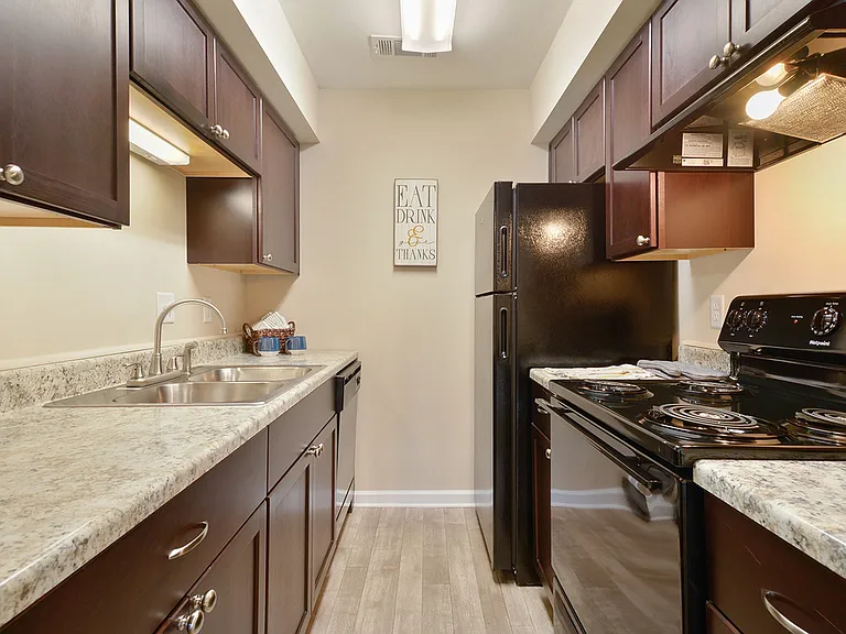 2 bed 2 bath downstairs