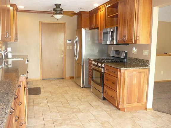 4th image of 3816 Weaver Ct