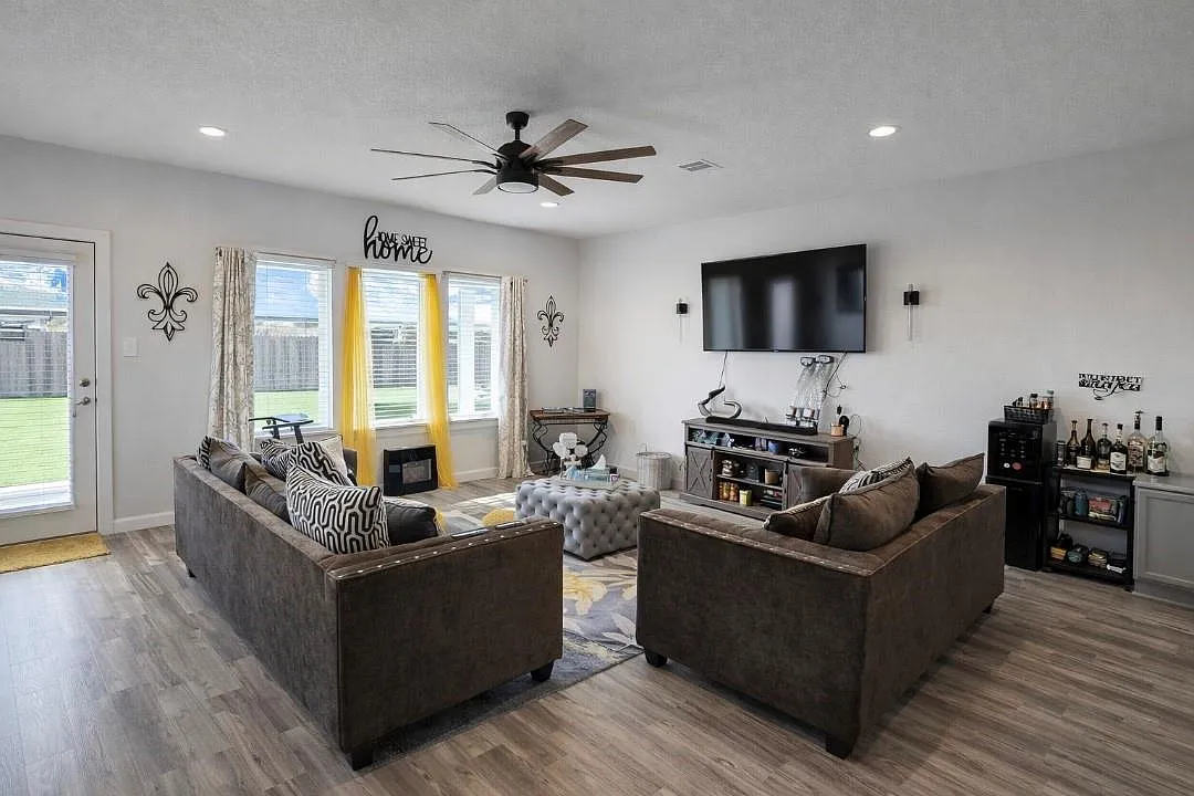 Building Photo - 7722 Caspian Ranch Dr