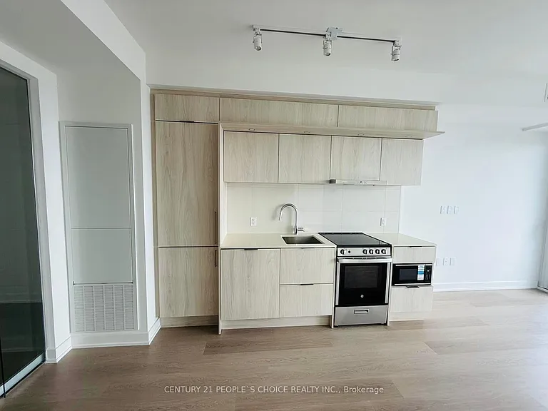 448 Burnhamthorpe Rd W #4401 — Photo 8