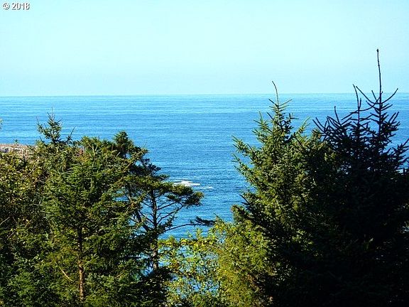 5th image of 230 Sea Crest Way