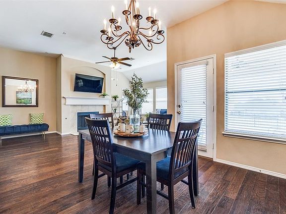 4th image of 15612 Gatehouse Dr