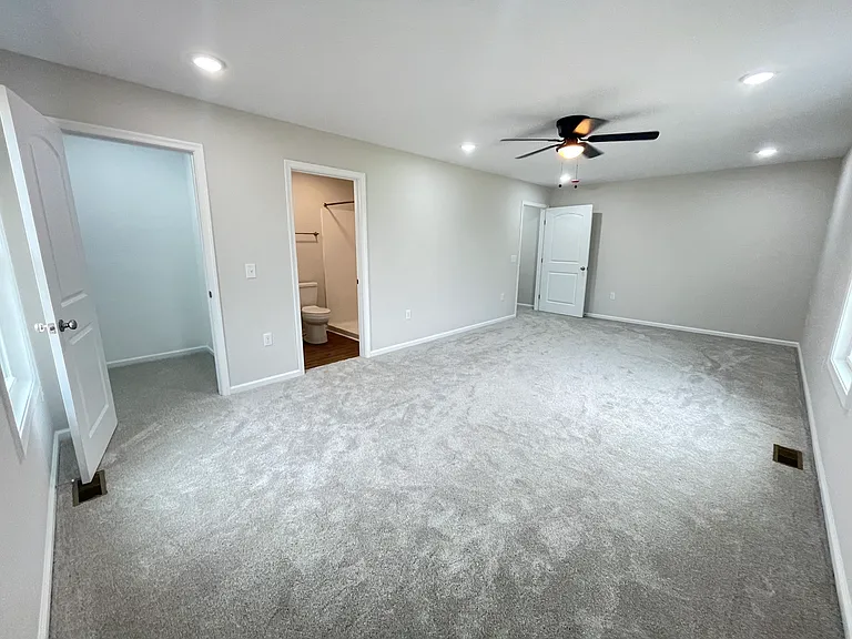 321 Sara Ann Ave — Photo 12