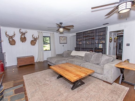 3rd image of 496 County Rd 519