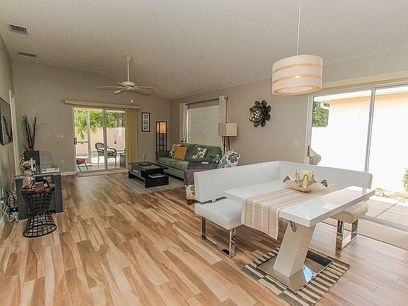 5th image of 928 Ehrhardt Pl