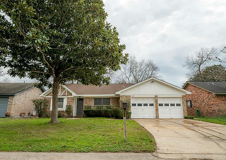 1st image of 709 Meadowglen Dr