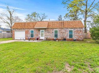 5670 Adelyn Rd, Pensacola, FL 32504