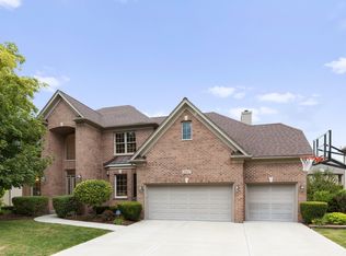 2807 Lobelia Cir, Naperville, IL 60564