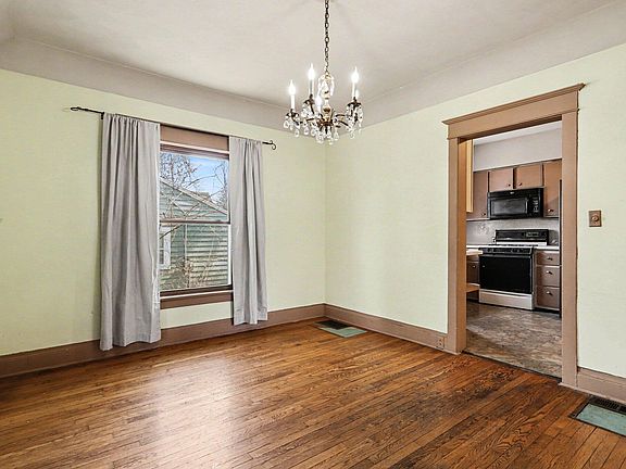 3rd image of 100 Westwood St