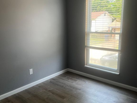 5th image of 1723 Fairfax Dr