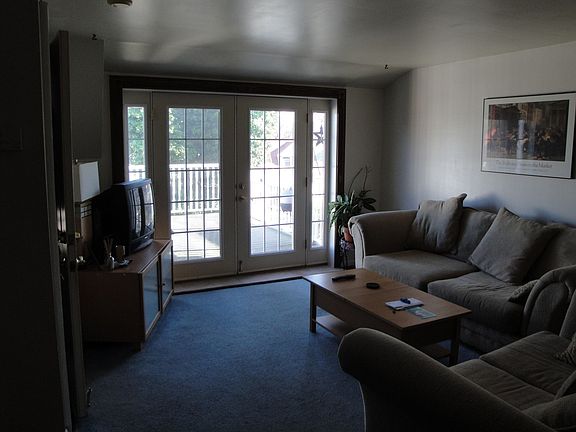 second floor living room