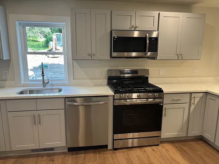36 E Shore Rd — Photo 7