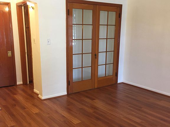 4th image of 611 S Cloverdale Ave APT 202