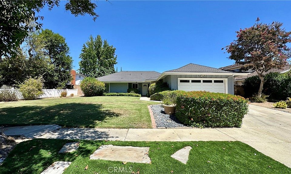 1st image of 10848 Sylvia Ave