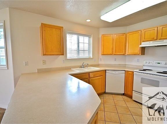 3rd image of 1616 W Vivante Way Unit A1