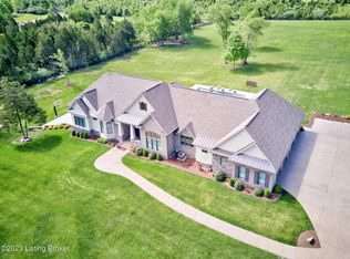 156 Crabapple Ln, Louisville, KY 40245