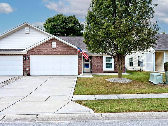 3rd image of 6438 Emerald Springs Dr