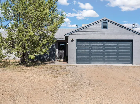 134 Jesse James Rd, Edgewood, NM 87015