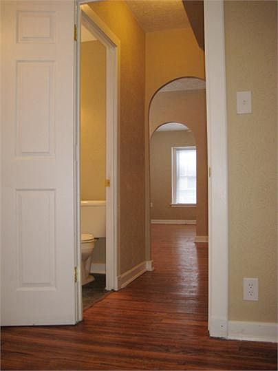 2nd image of 601 W Lasalle Ave APT B3