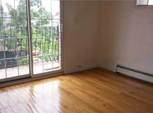 14903 Elm Ave, Flushing, NY 11355