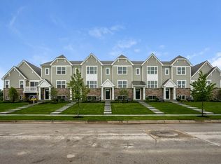 2580 Bella Dr, Pingree Grove, IL 60140