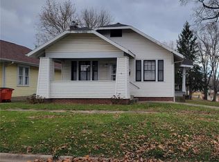 102 E Madison St, Vandalia, IL 62471