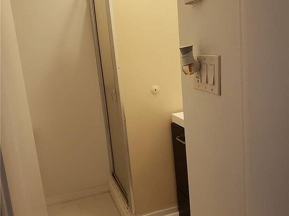5th image of 1225 118th St #1