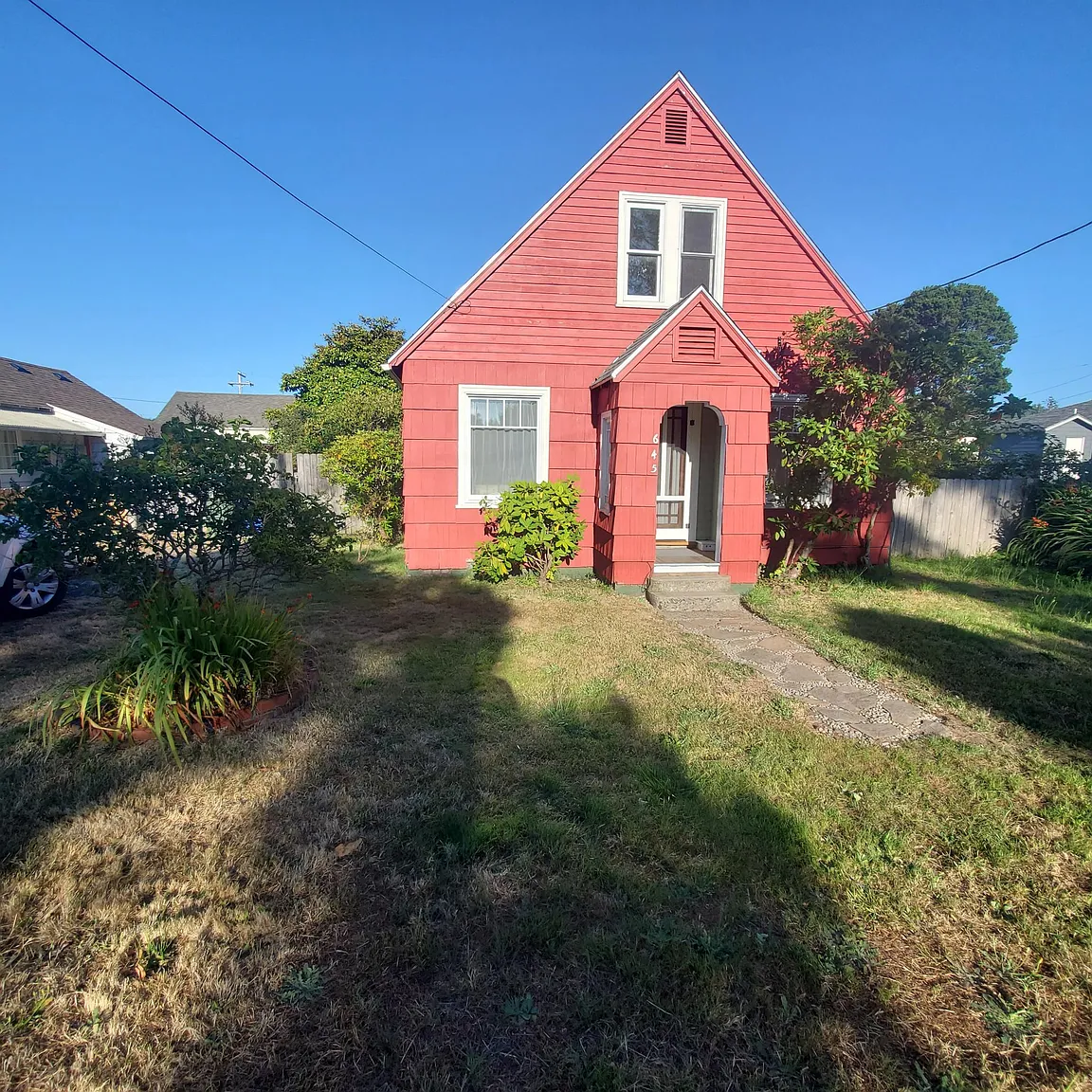 645 N Bay St photo 1