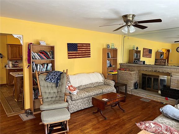 4th image of 175 Pamela Ave