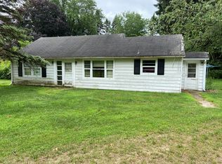 2750 Niles Rd, Saint Joseph, MI 49085