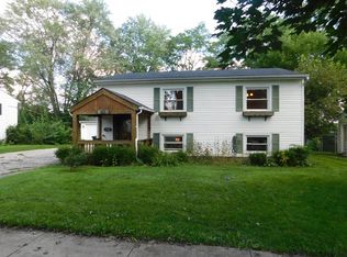 315 Westmoreland Dr, Vernon Hills, IL 60061